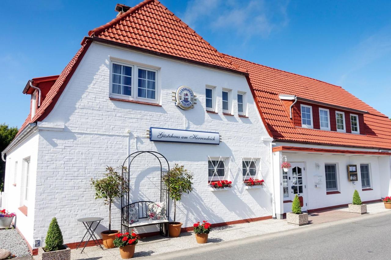 Gaestehaus Am Herrendeich Hotel Nordstrand Eksteriør billede